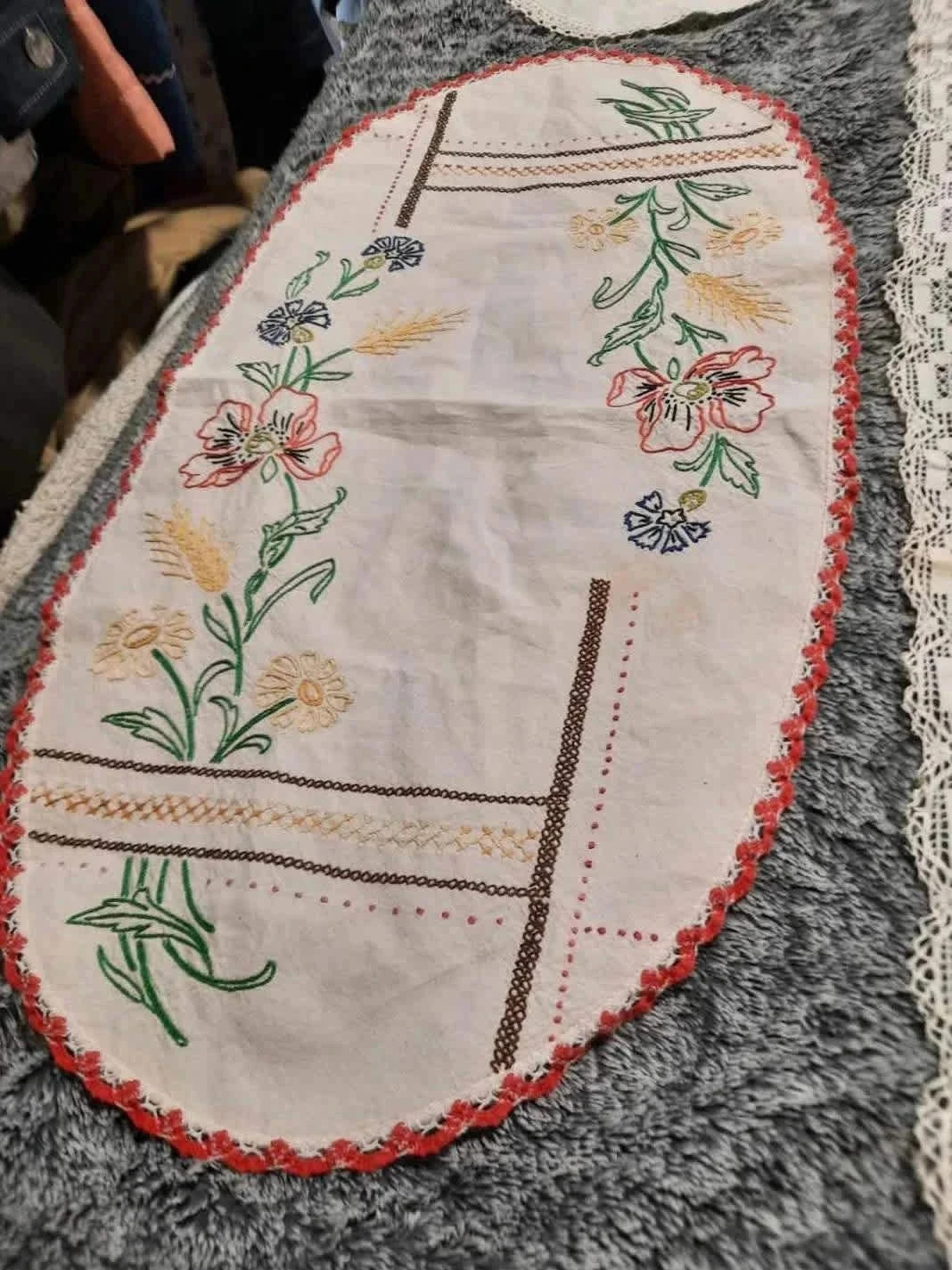 🥀Lot de 3 napperons brodés en coton. – photo 3